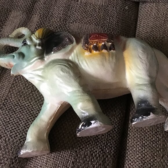 Vintage Chalkware Elephant - Carnival Chalkware Elephant Figurine - Nice - Picture 3 of 8